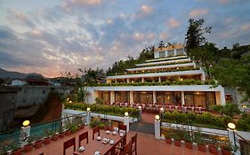 Sapa Village Hotel